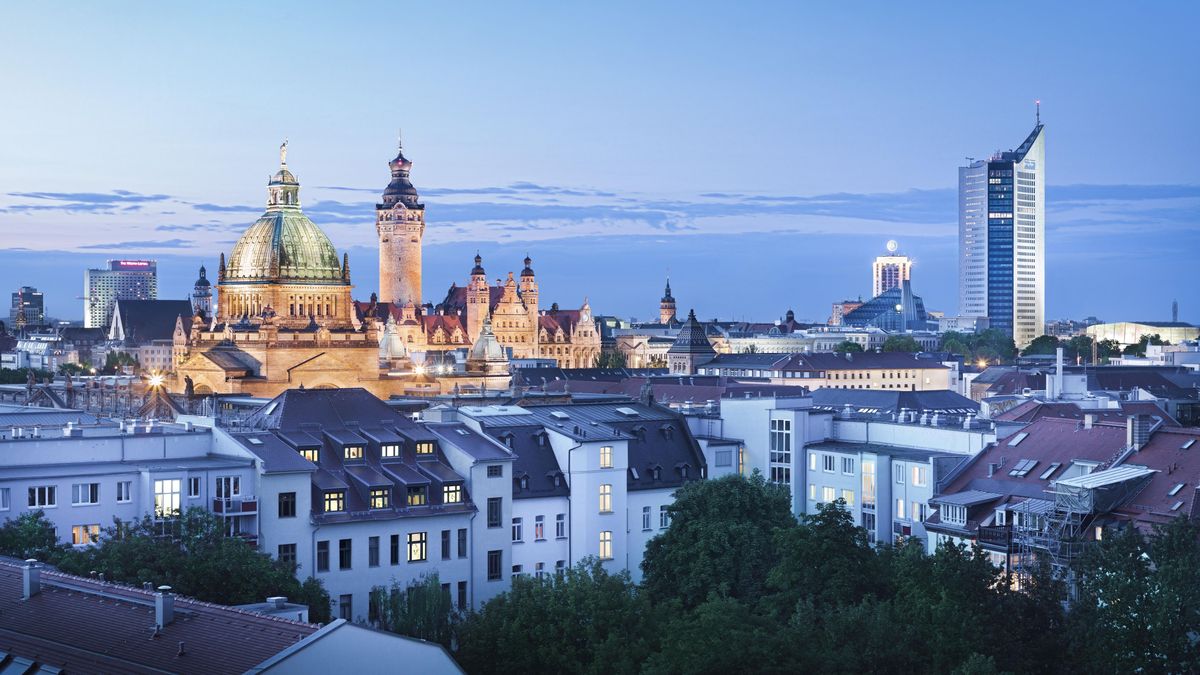 Lipsko ohromí zdobnými pasážemi i skleníkem na ploše dvou fotbalových hřišť